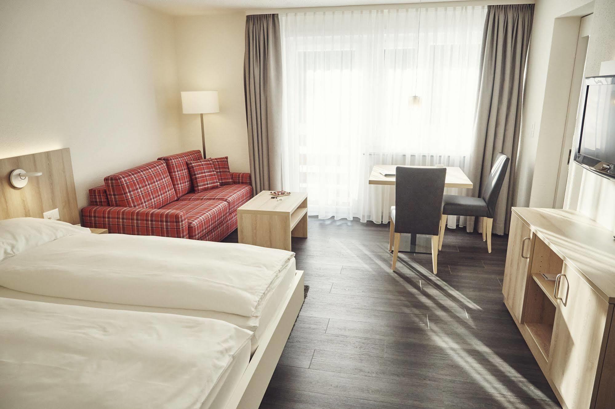 Serviced Apartments By Solaria Давос Экстерьер фото